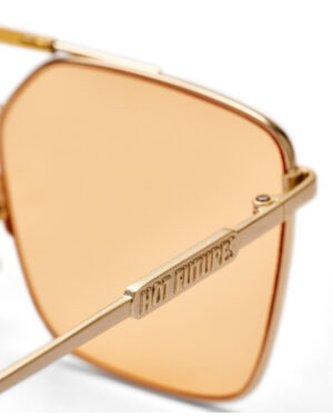 Almost-Famous-Amber2