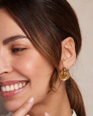 gold-statement-earrings-4