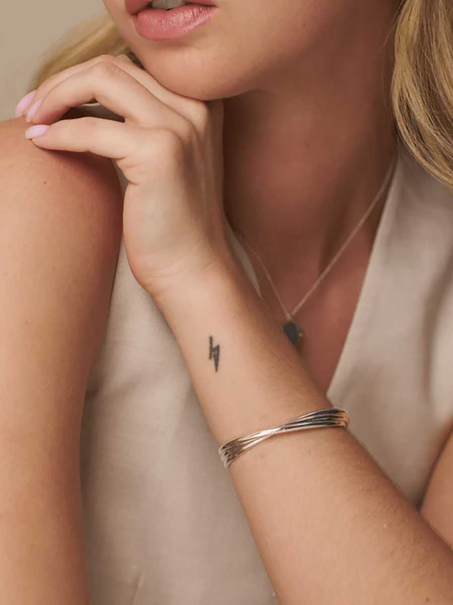 Interlocking-Bangle-Silver2