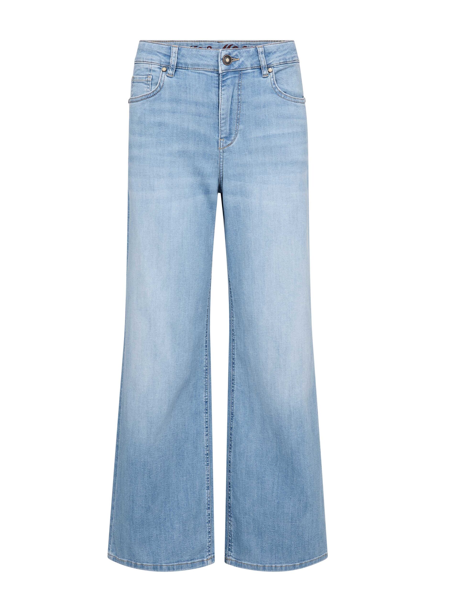 Dara-Salute-Jeans